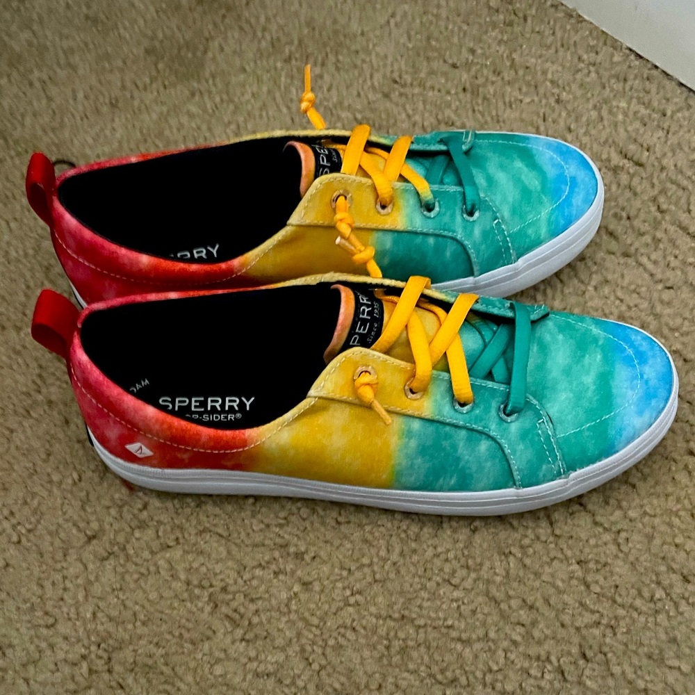 Sperry Sneakers boys size 6 womens size 8